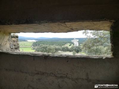 Madarquillos a los pies de Buitrago del Lozoya - Sierra Norte de Madrid;el castillo de coca segovia 